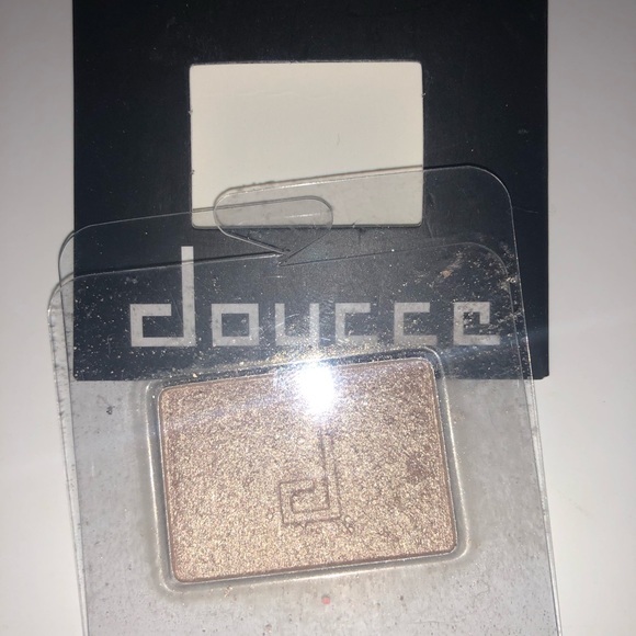 Makeup bundle - Picture 4 of 7